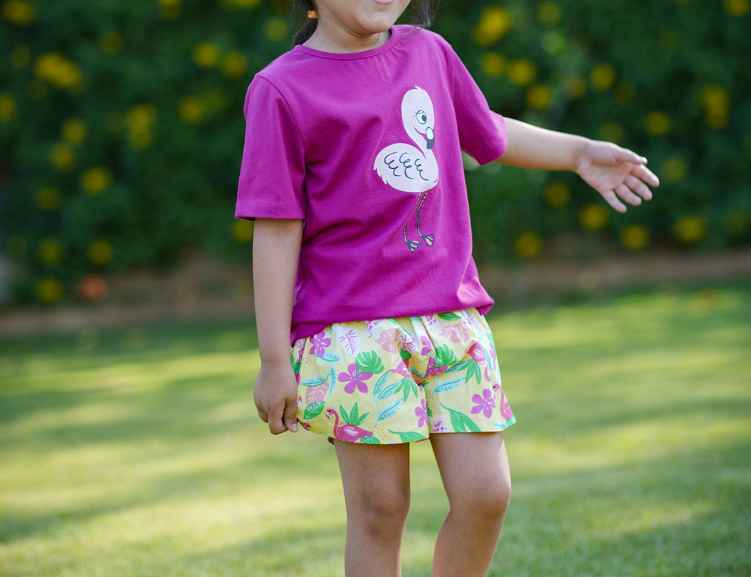 Baby Flamingo Tee With Tropical Leaves & Flowers Printed Shorts